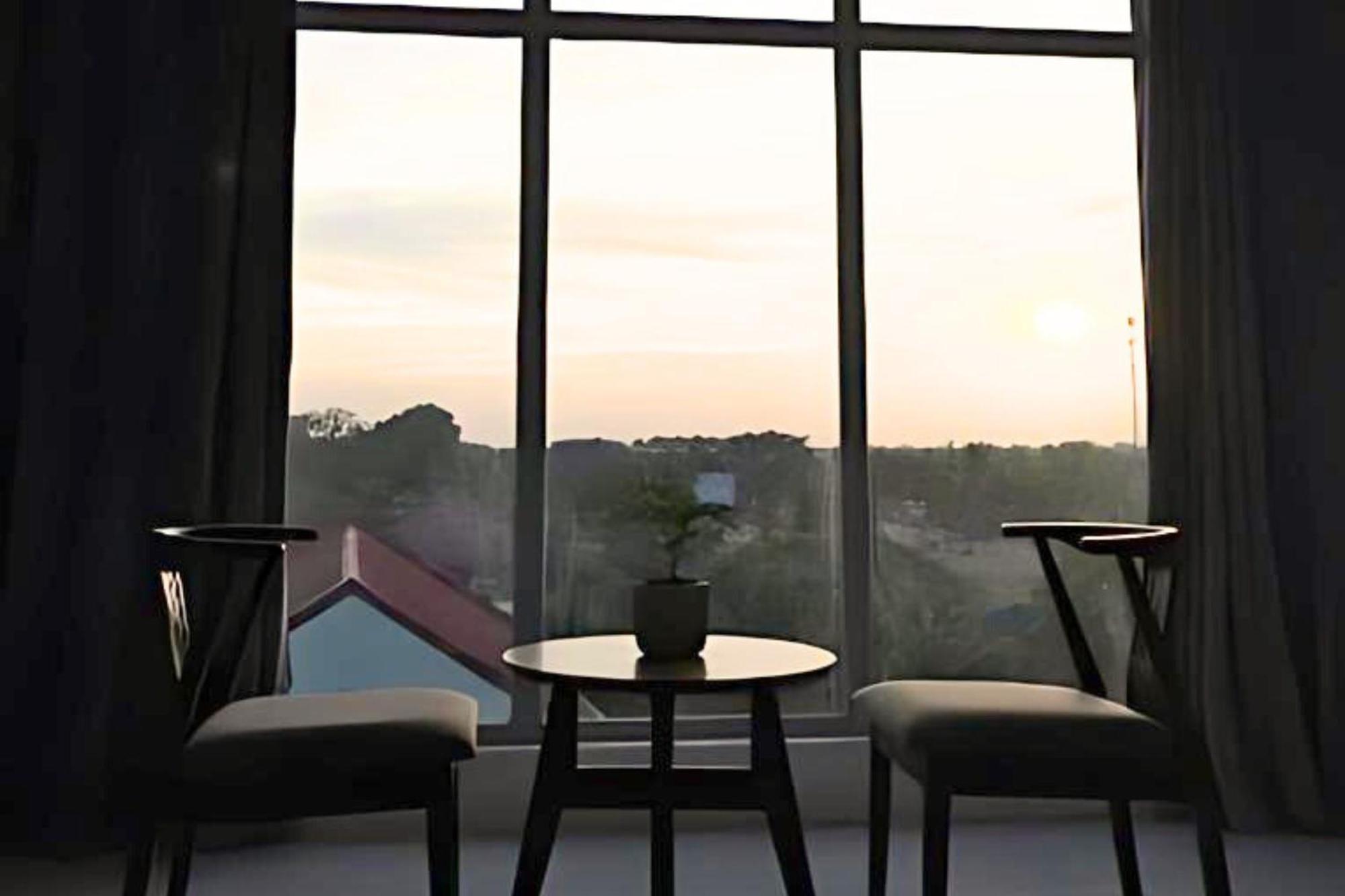 Tely'S Bed & Breakfast Iloilo Powered By Cocotel Zewnętrze zdjęcie