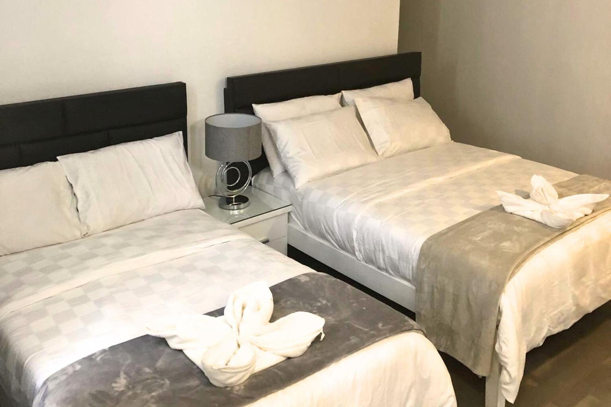 Tely'S Bed & Breakfast Iloilo Powered By Cocotel Zewnętrze zdjęcie